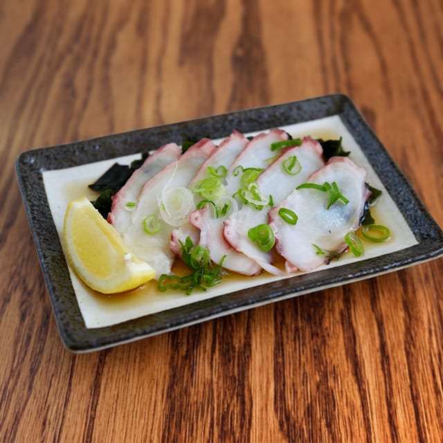 Tako Su.